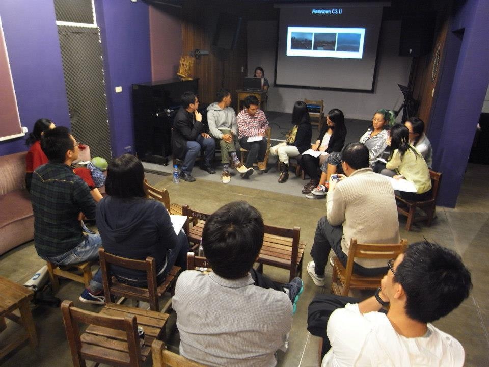 Art talk in Nan-hai Gallery