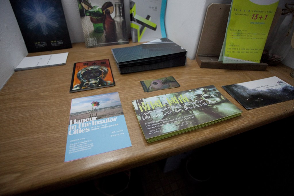 Flaneur in the Insular Cities